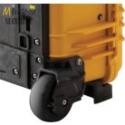 Peli 9470 4 fejes 4x10 LED -es akkumulátoros teleszkópos lámpa  Peli védőtáskában. Terep kerékkel, 12V csatlakozási lehetőséggel, bluetooth vezérléssel,  24000 lm