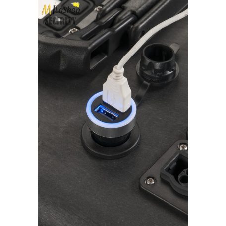 Peli 9470 4 fejes 4x10 LED -es akkumulátoros teleszkópos lámpa  Peli védőtáskában. Terep kerékkel, 12V csatlakozási lehetőséggel, bluetooth vezérléssel,  24000 lm