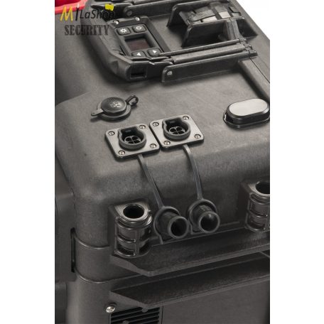 Peli 9470 4 fejes 4x10 LED -es akkumulátoros teleszkópos lámpa  Peli védőtáskában. Terep kerékkel, 12V csatlakozási lehetőséggel, bluetooth vezérléssel,  24000 lm