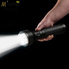 INOVA® T11R akkumulátoros taktikai/kereső lámpa + POWER BANK - 5800 lm